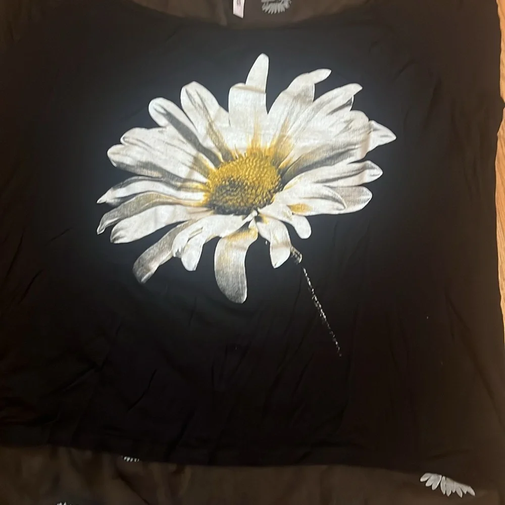 Daisy top - Picture 2 of 4